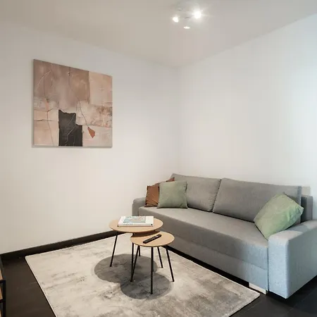 2-3br With Balcony I Metro I Karlin
