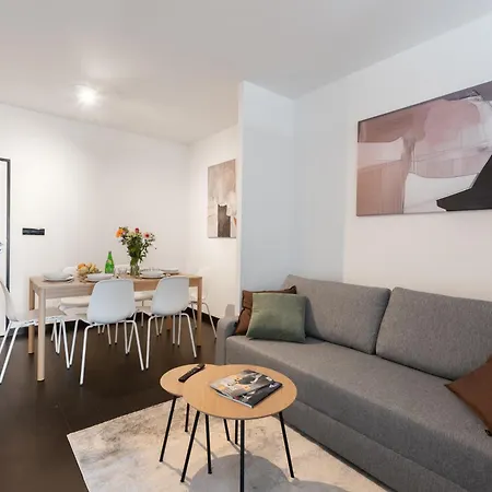 2-3br With Balcony I Metro I Karlin