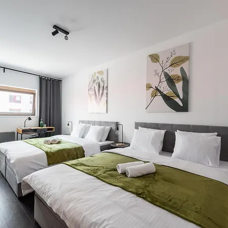 2-3br With Balcony I Metro I Karlin Apartmán Praha
