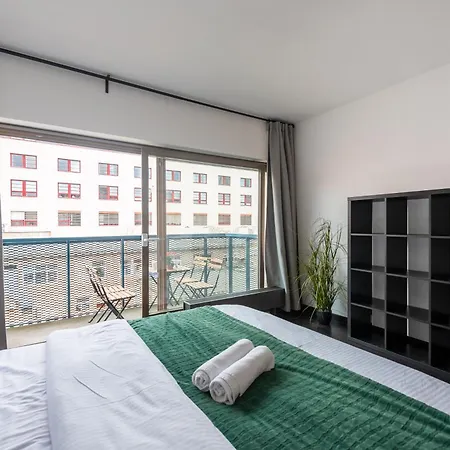 2-3br With Balcony I Metro I Karlin *