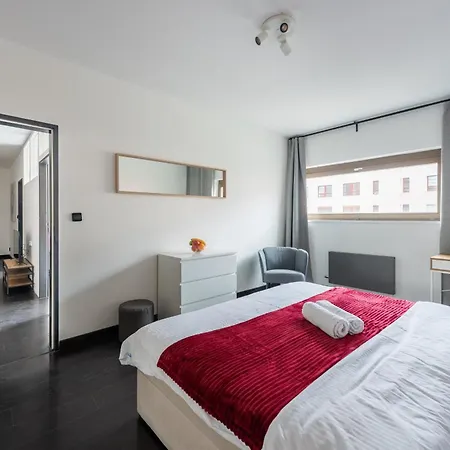 2-3br With Balcony I Metro I Karlin *