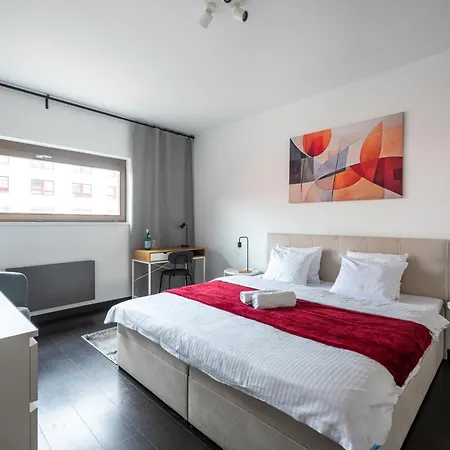 2-3br With Balcony I Metro I Karlin *