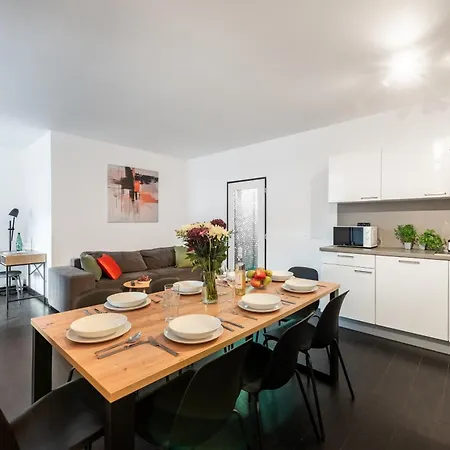 2-3br With Balcony I Metro I Karlin *