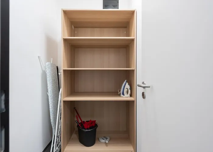 3 Bedrooms Near Center Of *