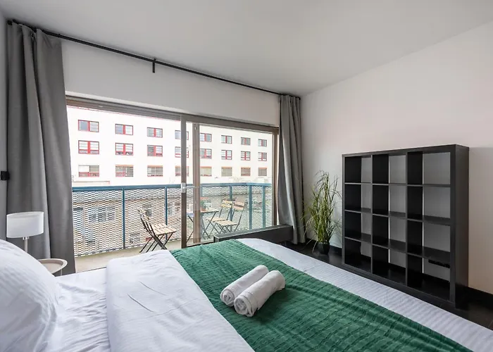 3 Bedrooms Near Center Of *