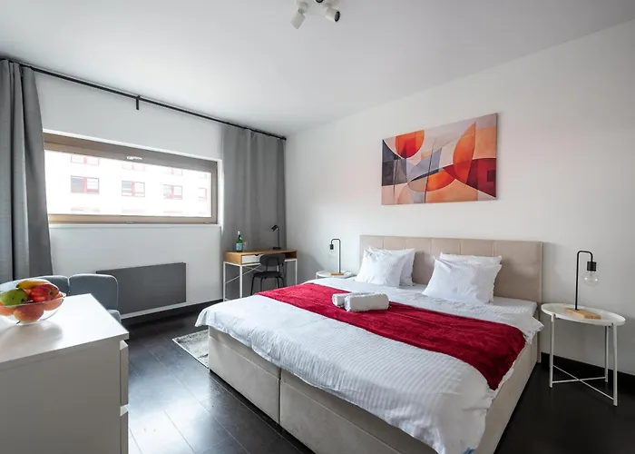 3 Bedrooms Near Center Of *