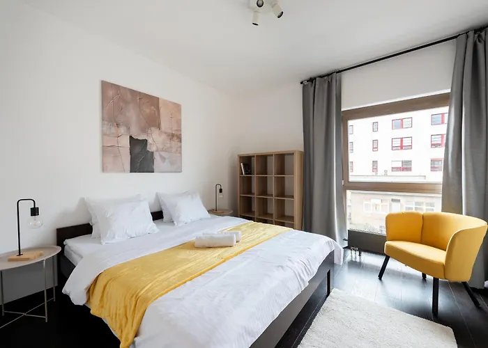 3 Bedrooms Near Center Of *