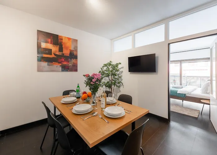 3 Bedrooms Near Center Of *